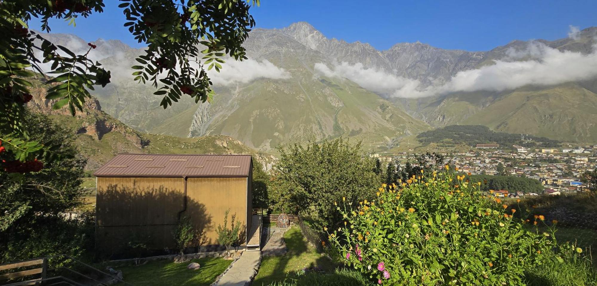 My Space Kazbegi Ngoại thất bức ảnh